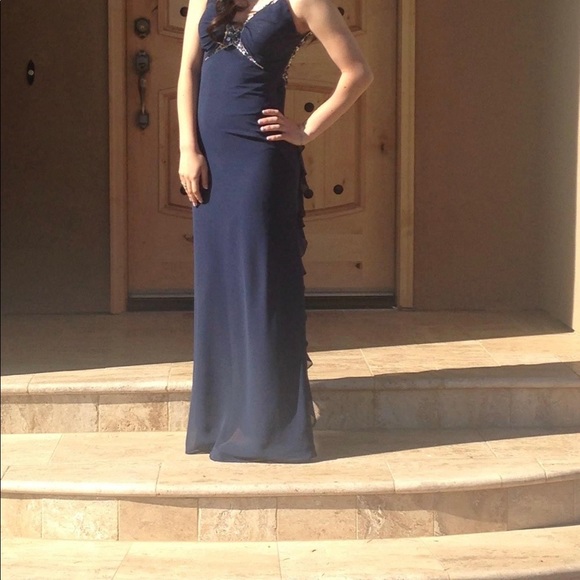 Prom dress - Picture 4 of 7